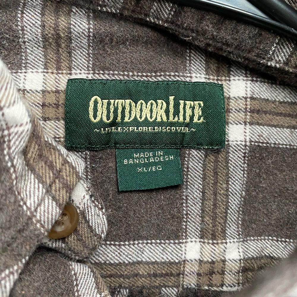 Two Cropped Winter Flannels - Picture 5 of 6